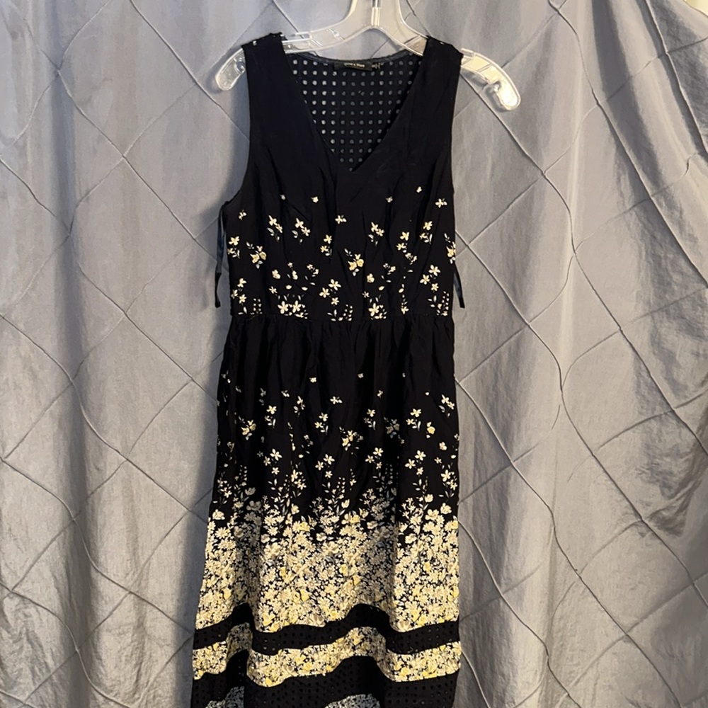 Mod cloth doe rea floral navy dress sz small